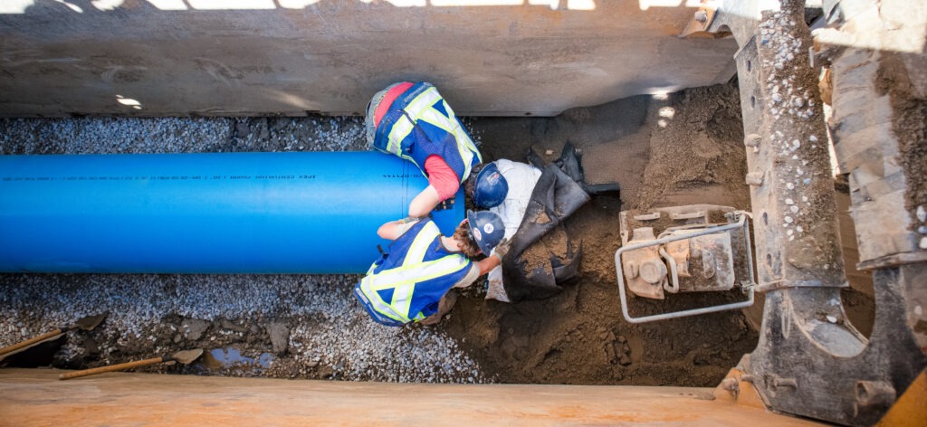 Installation of 750mm watermain during Strathcona Transmission Main Twinning project in Edmonton